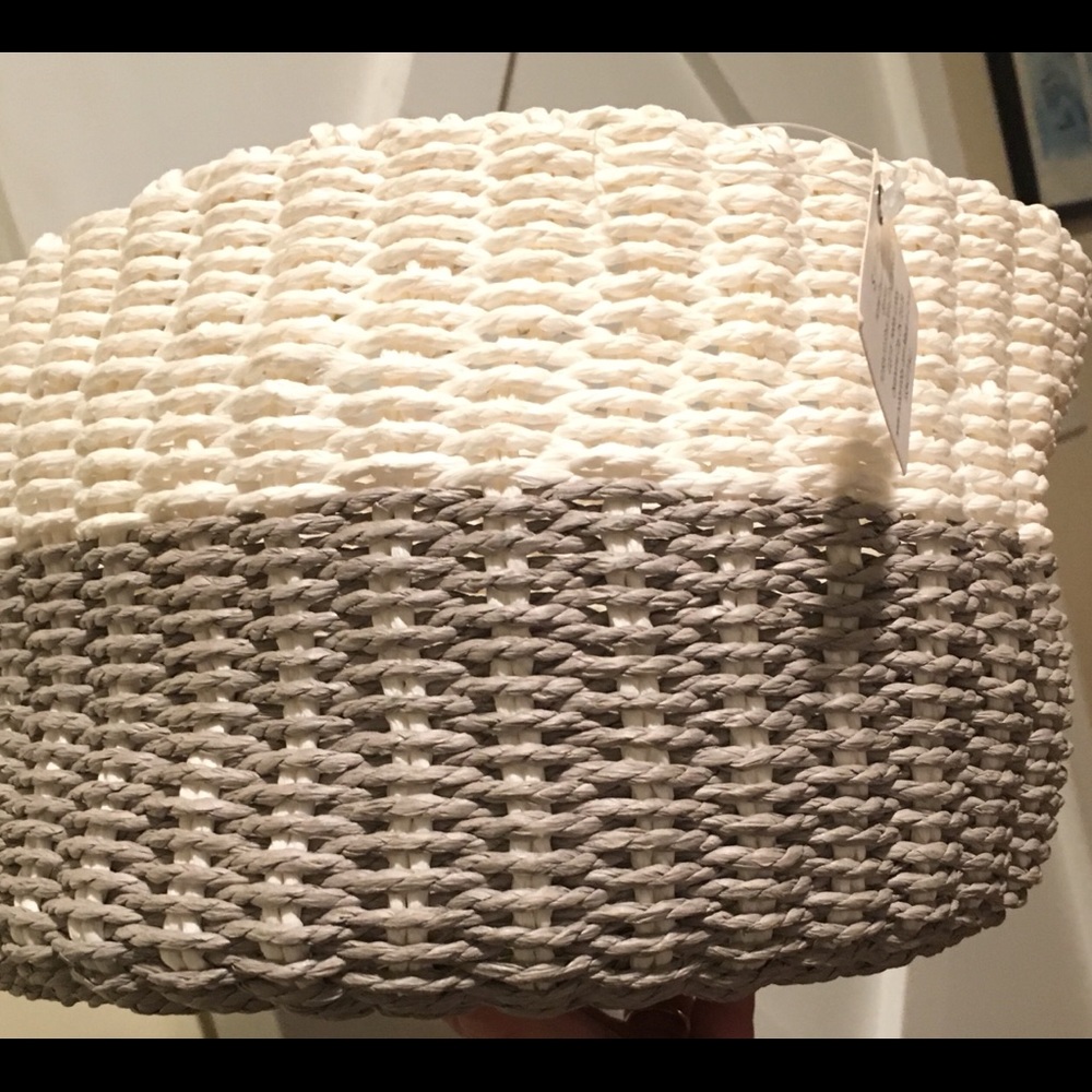 Soft basket Gray and white